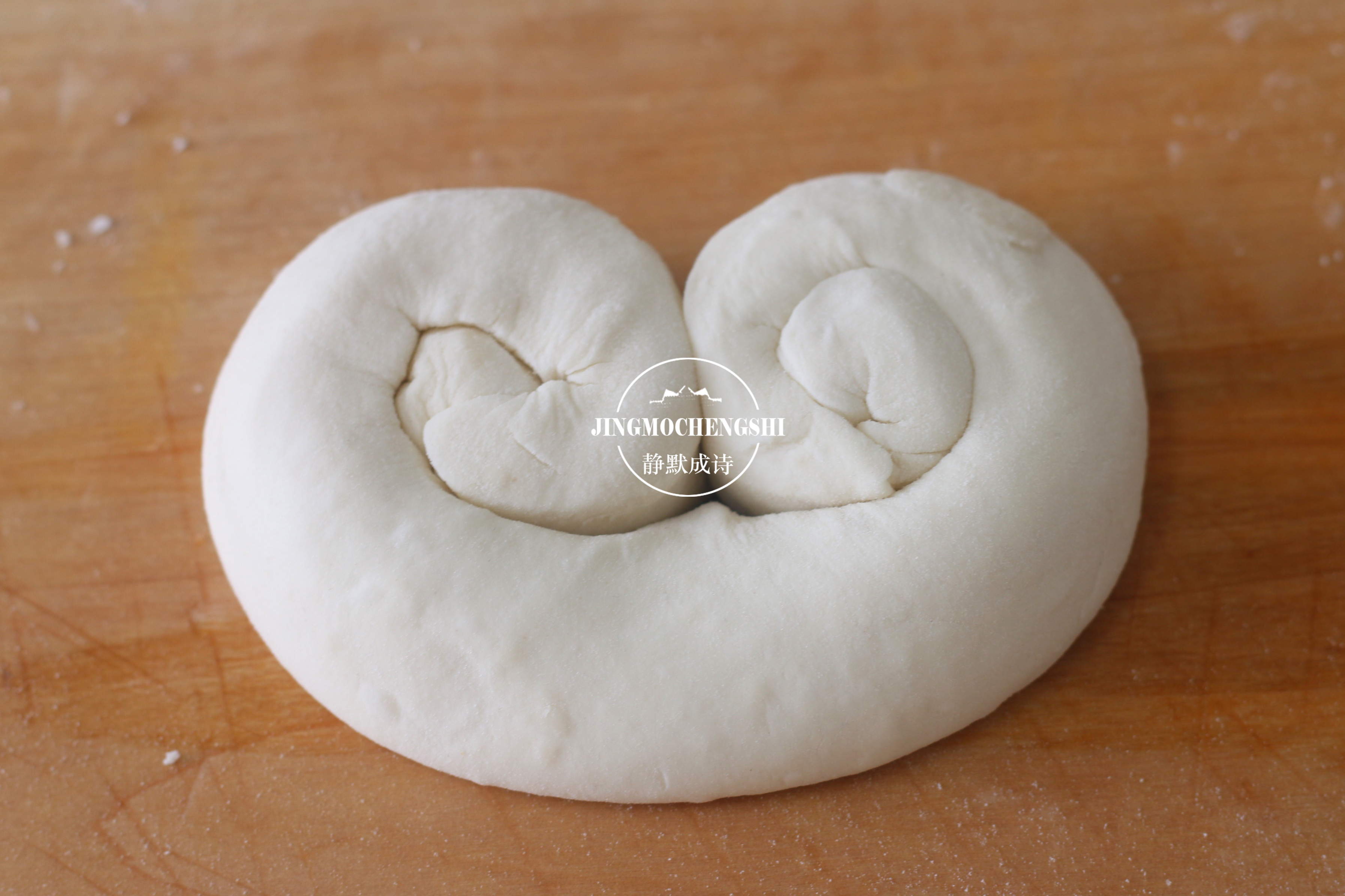 家常烙饼怎样酥香松软和面是关键,烙饼怎么和面才能外酥里嫩