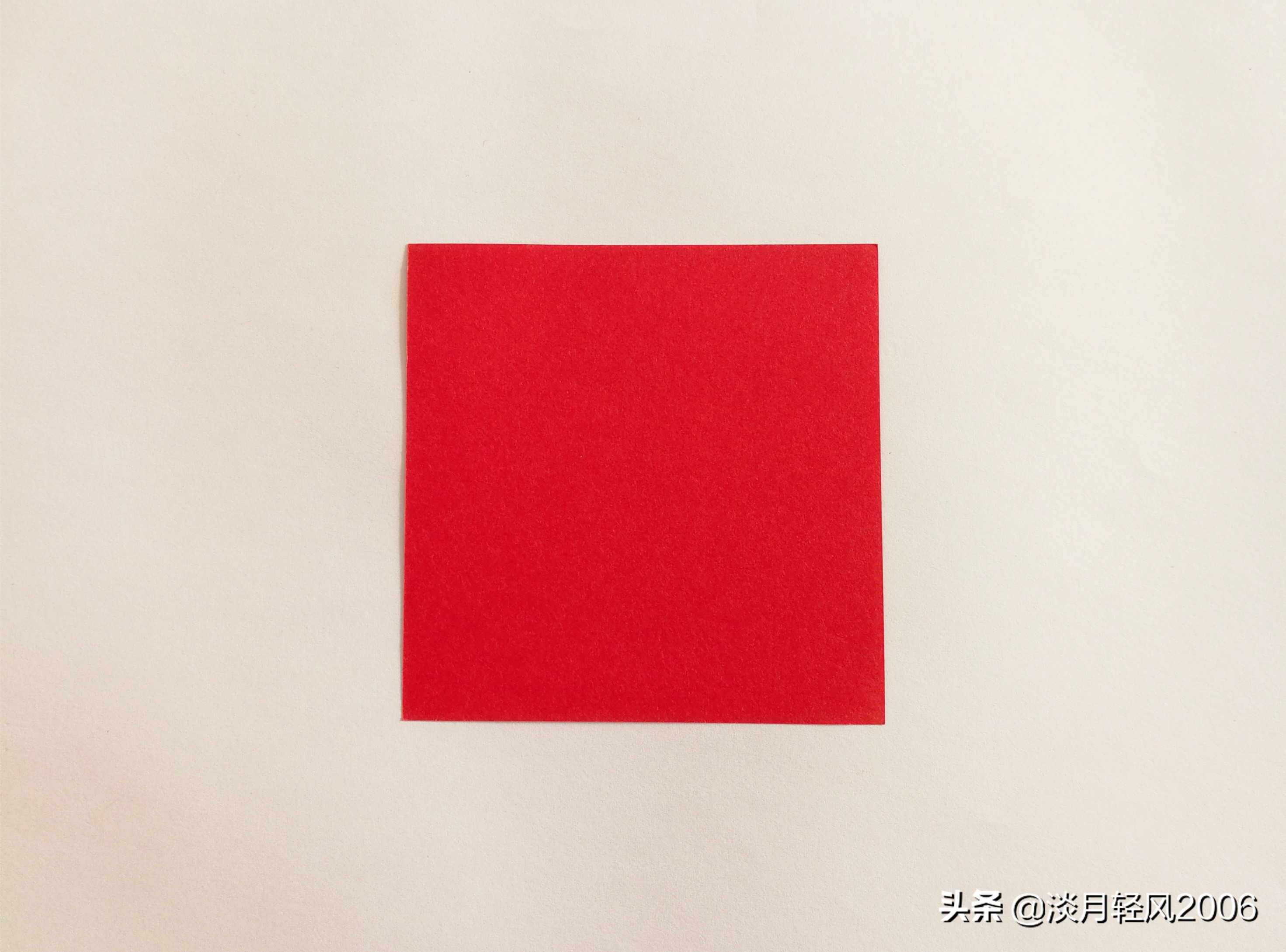 怎么用一张纸一剪刀剪很多个爱心,立体爱心怎么折简单只用一张纸