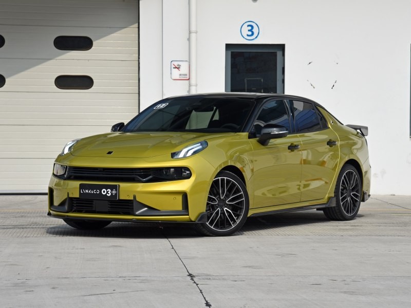 金色汽车耐看显档次吗,金色车身代表尊贵