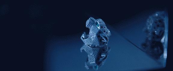 为了巩俐这一天的拍摄，我们足足准备了5个月