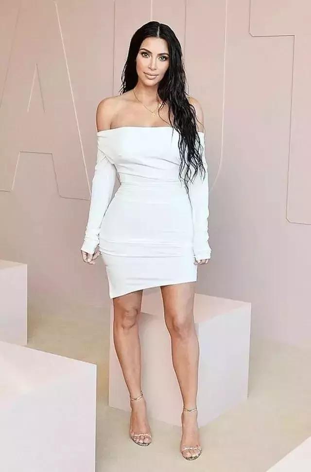 微胖胸大穿紧身衣服好看吗,微胖胸大应该怎么穿衣服