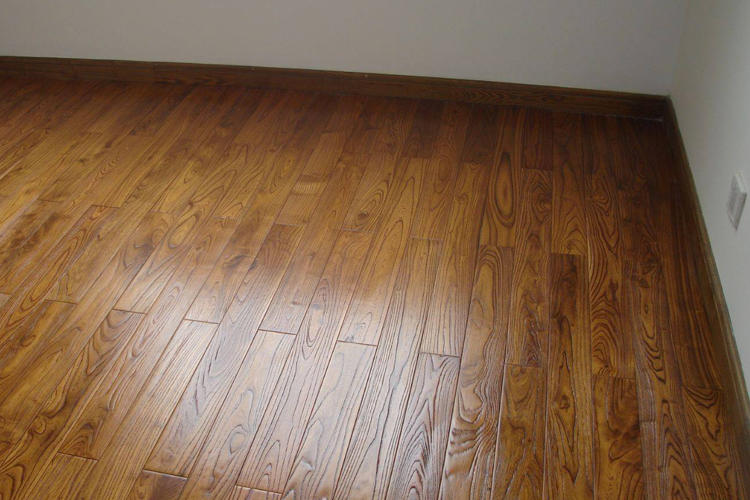 家里木地板很脏,家里木地板脏