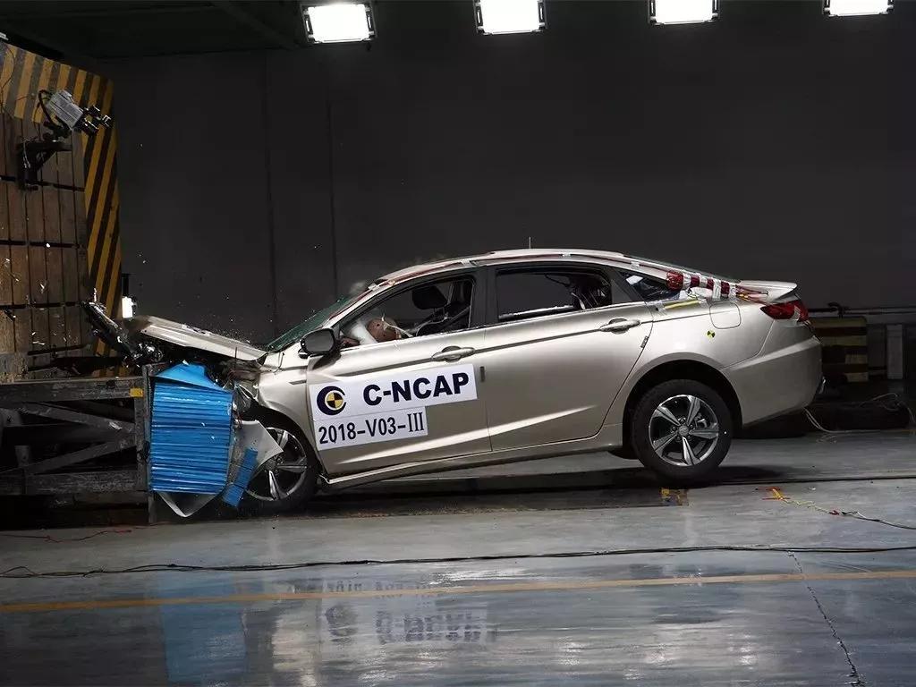 时隔一年再战中保研碰撞测试 (中保研碰撞测试排名最新高清)