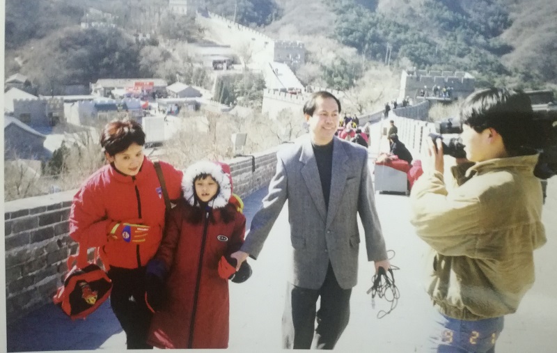 澳门回归时的七子之歌主唱,容韵琳七子之歌澳门回归现场