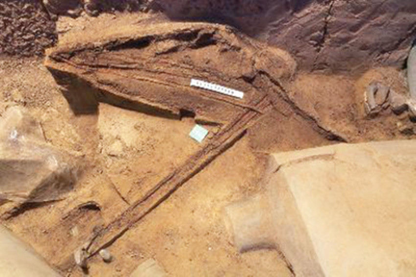 秦灭六国的兵马俑,秦兵马俑坑中发现秦始皇死后兵器