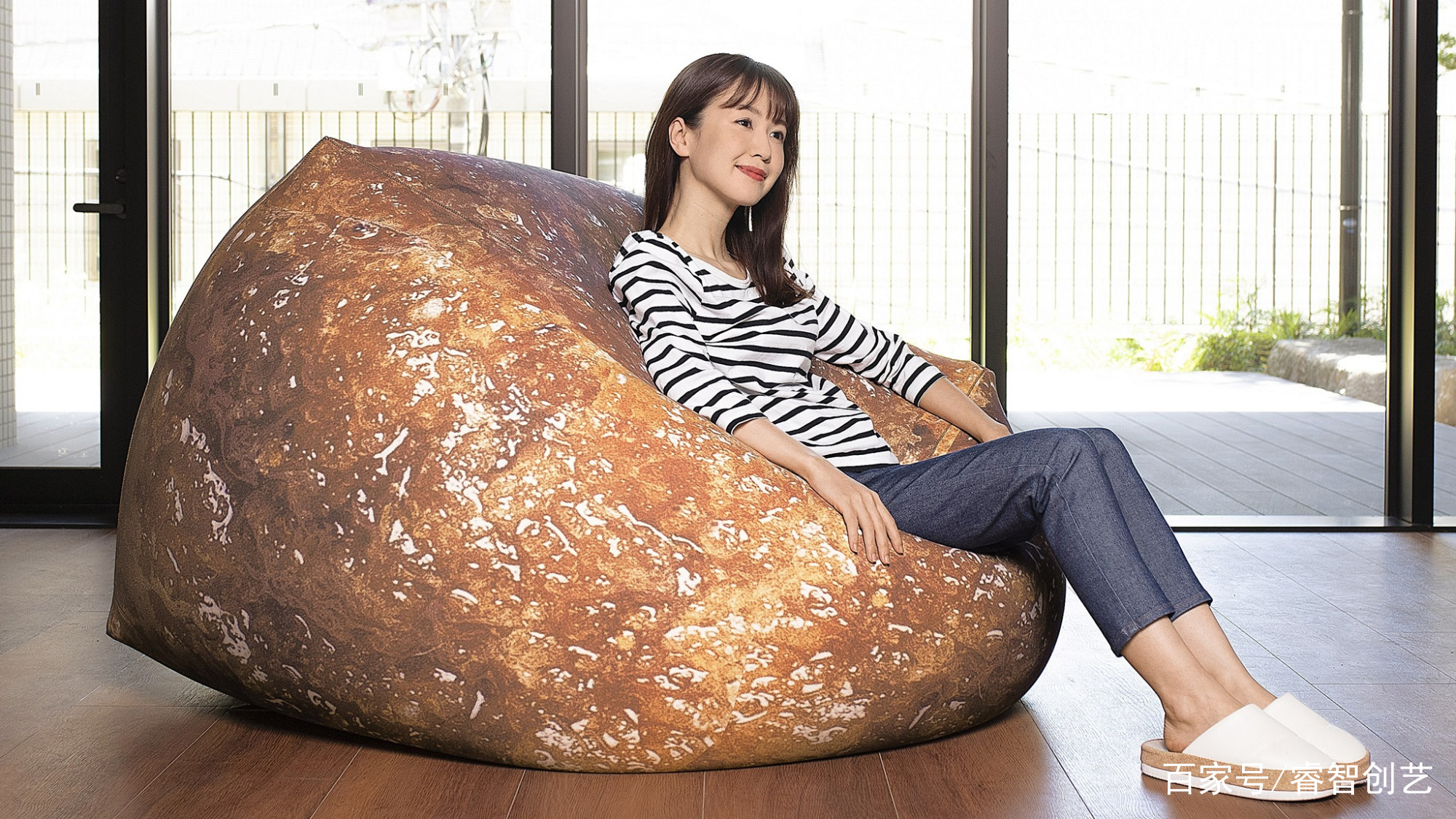 擅长恶搞，日清杯面趣味发明：杯面拉炮、模型通通有