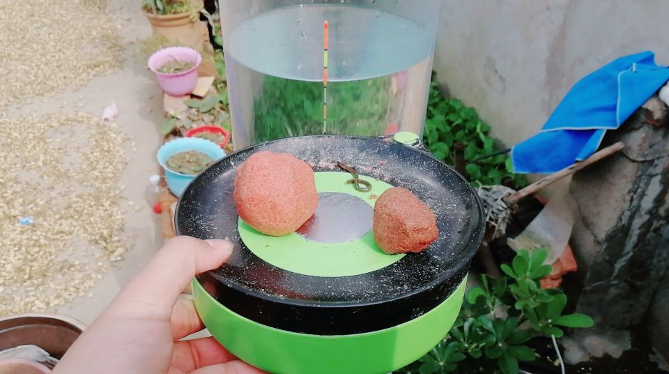 钩饵的状态和水的深浅有关系吗,如何控制钩饵在水里的状态