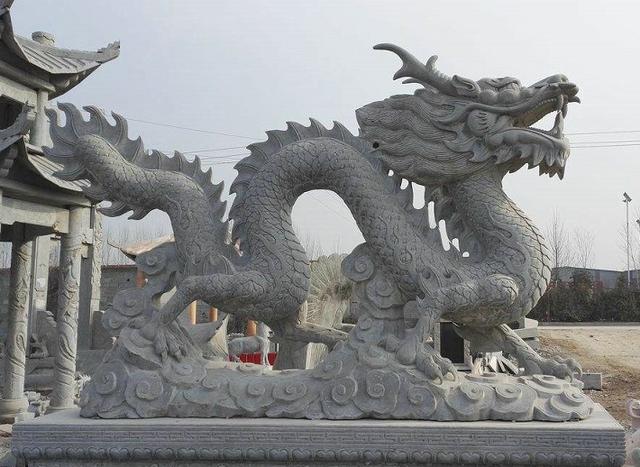 古人为啥将温和善良的鹿的角，作为中华民族龙图腾的龙角？