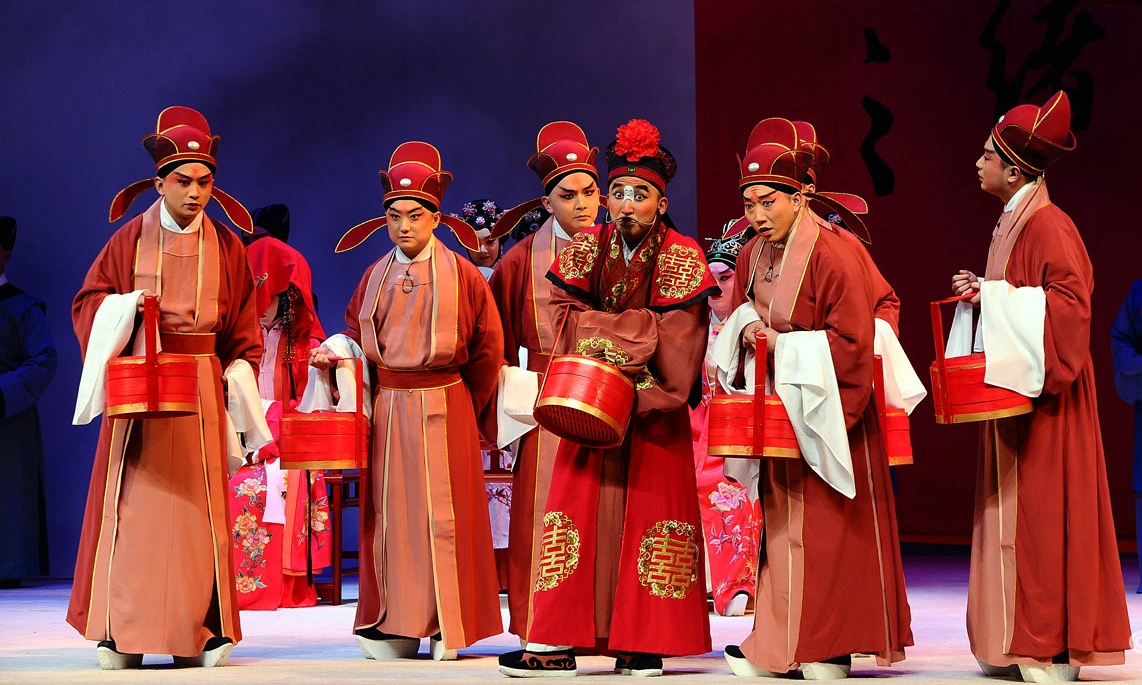 钗头凤唐婉真的爱陆游吗,钗头凤和陆游与唐婉是一个故事吗