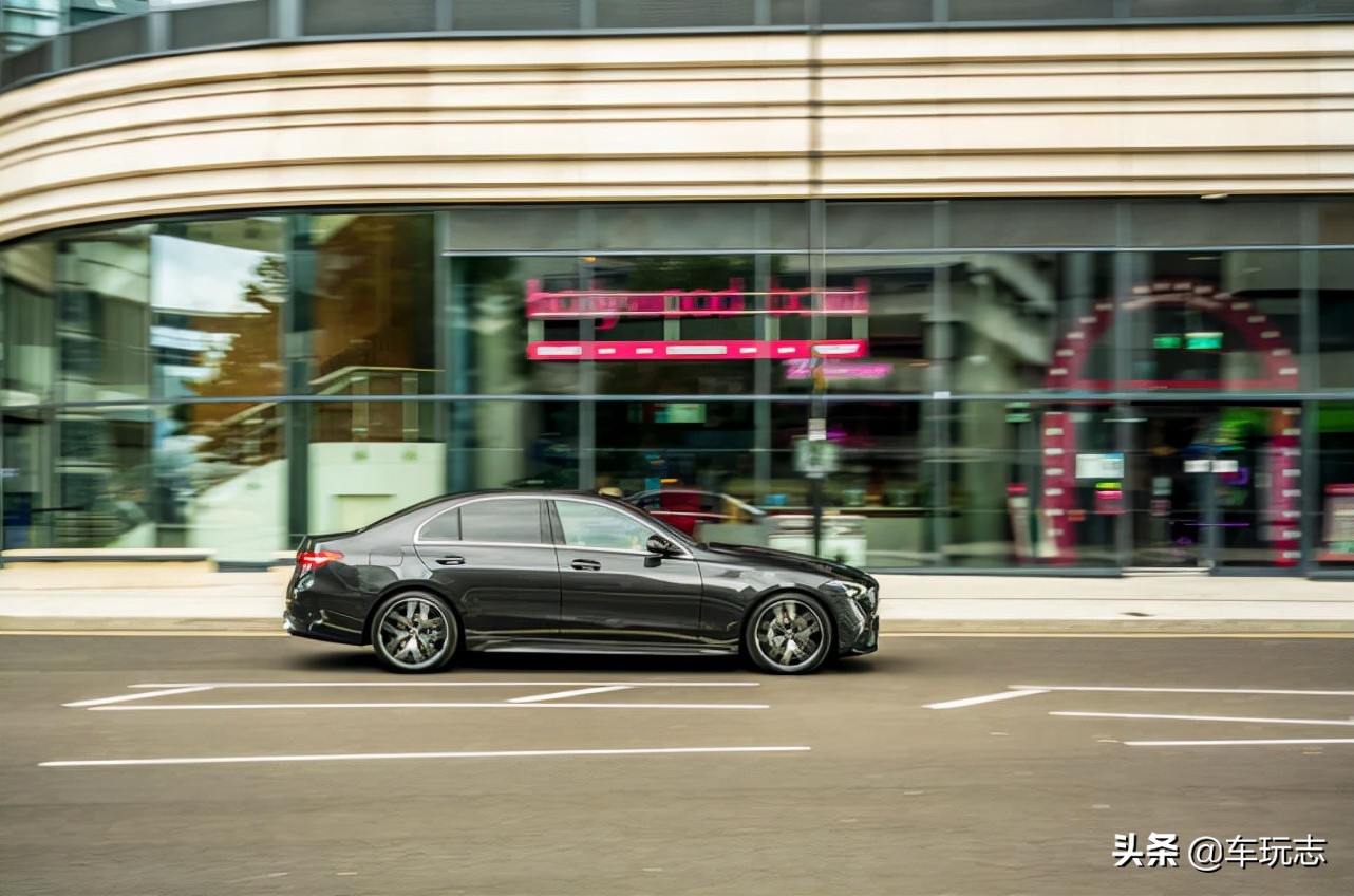 梅赛德斯奔驰c63试驾,奔驰c级进口2019款c300旅行轿车