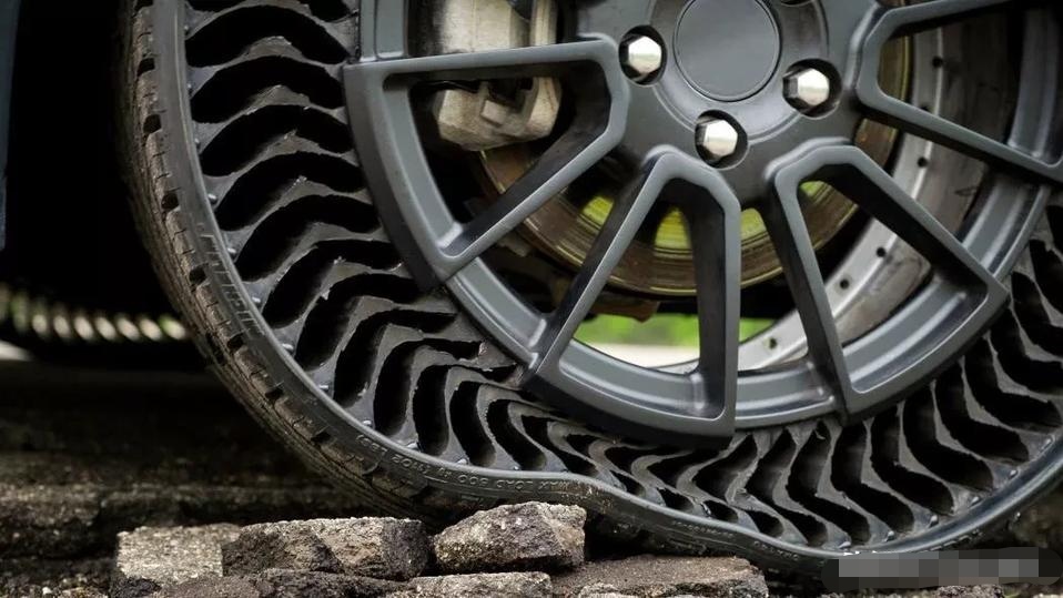 米其林18寸静音胎和防爆胎的区别,米其林发明蜂窝轮胎