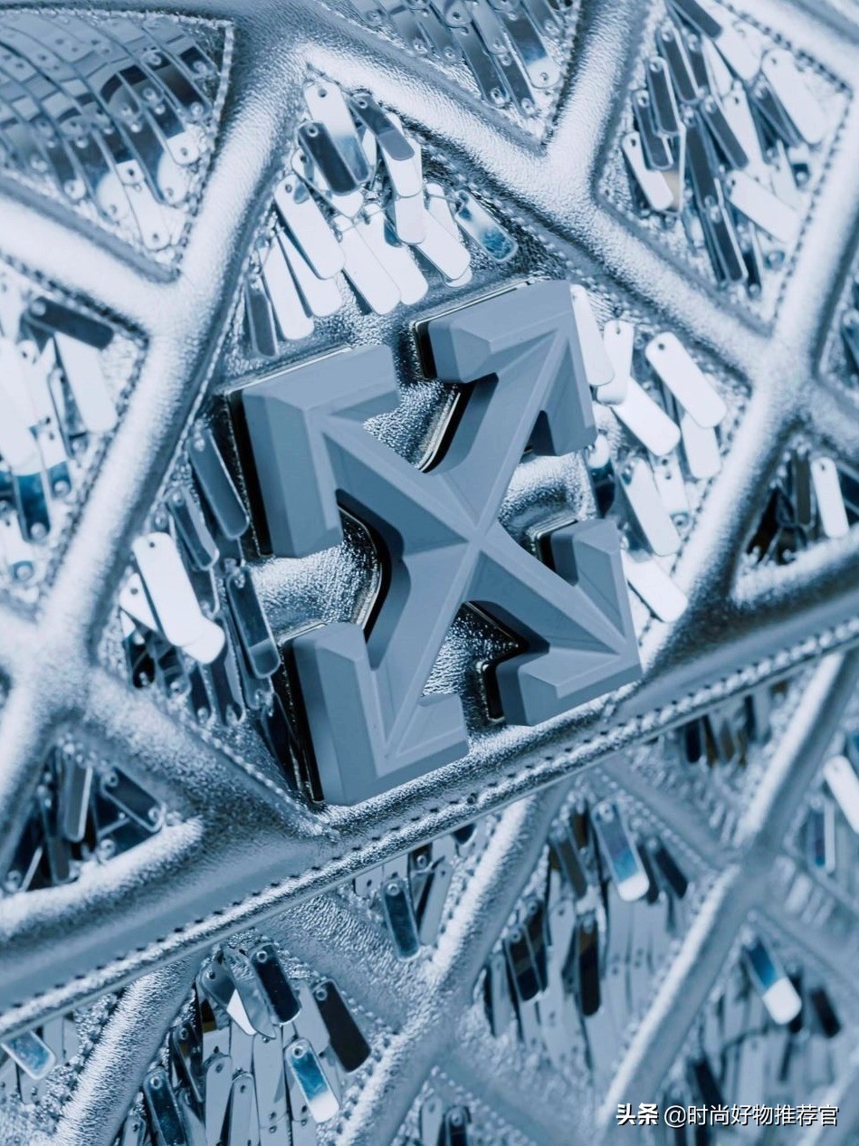 一周内爆款包包,单肩男包2019年冬季蔻驰