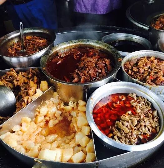 那些不肯去汉阳的，告诉你们！太没口福了！不服来战