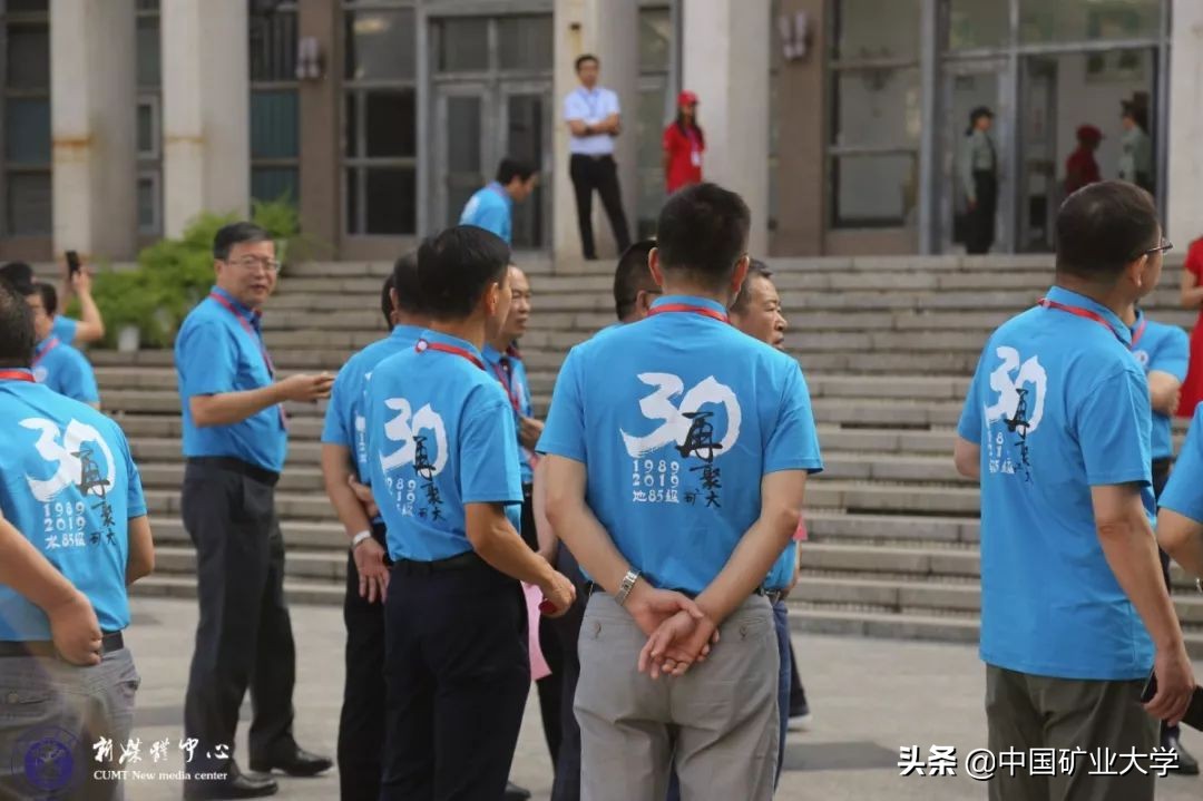 78级校友返校再聚首,72届老同学毕业五十周年再聚首