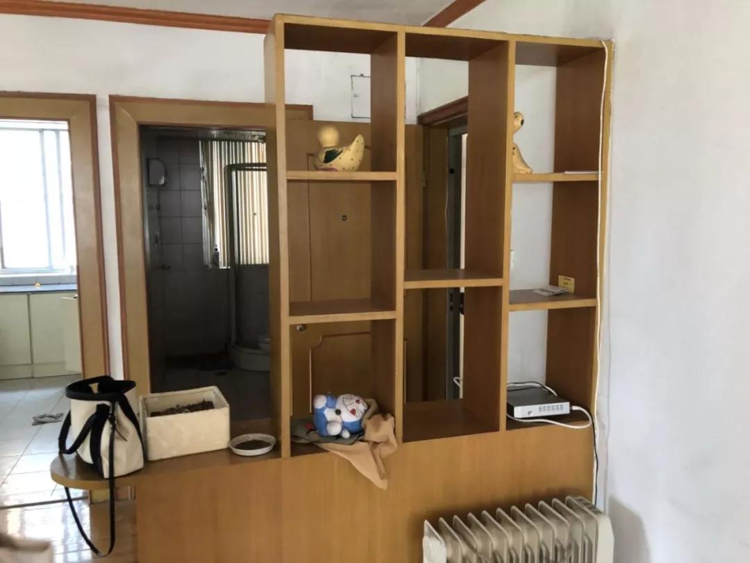 60㎡小屋，我们收了482件衣服，186双鞋子，412本书……