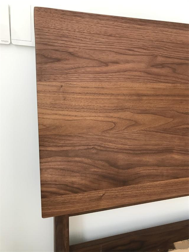 北美黑胡桃木床,黑檀木床和黑胡桃木床哪个好