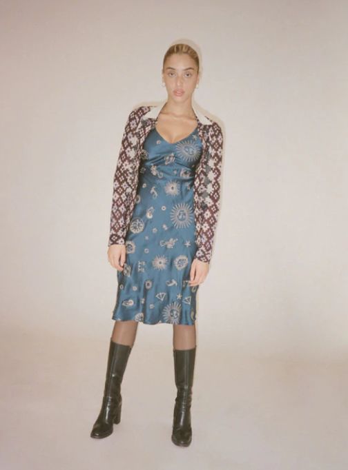 zara售价美元,zara最近5年的所有小黑裙