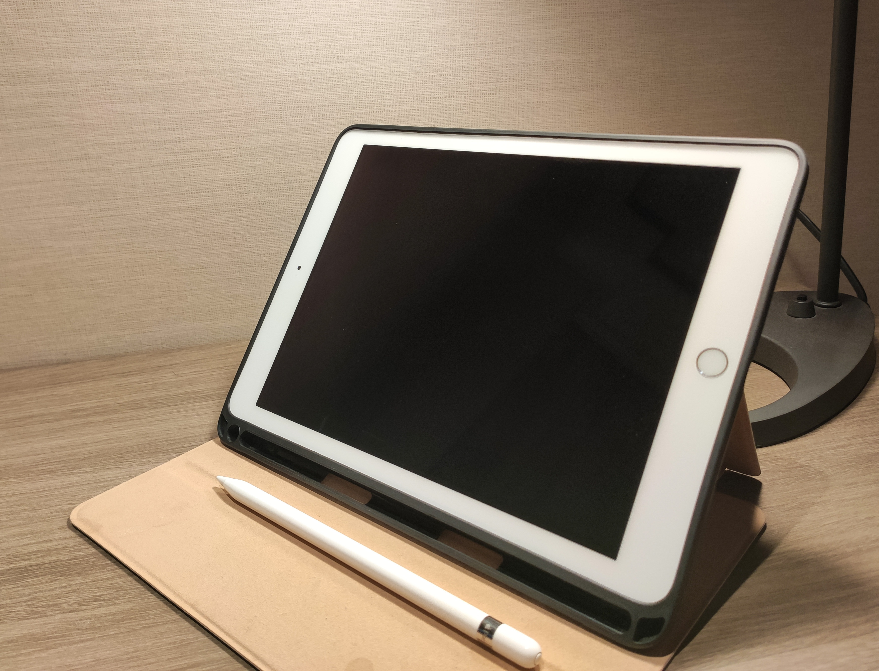 轮岗办公,办公休息区桌面布置