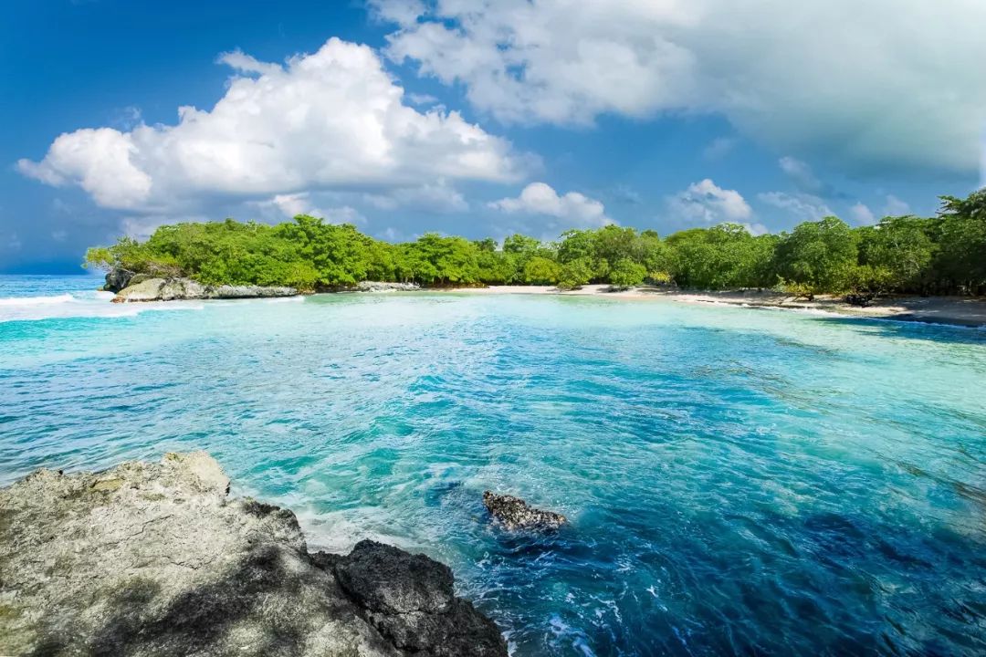 等待签证的日子真是煎熬,终于拿到了期盼已久的签证