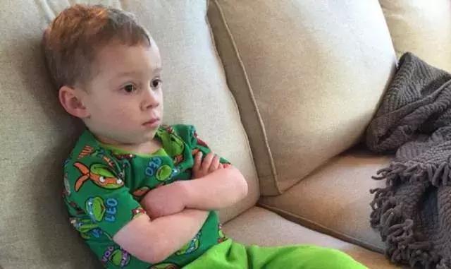 谢飞机随身携带的小绿包,谢飞机表情包视频