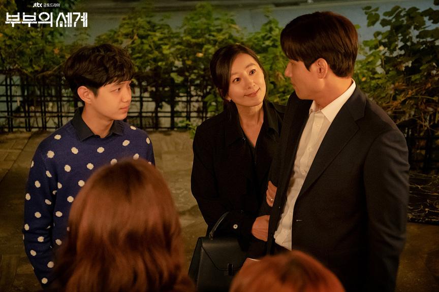 时尚//年度爽剧,《夫妻的世界》的包包看得好过瘾