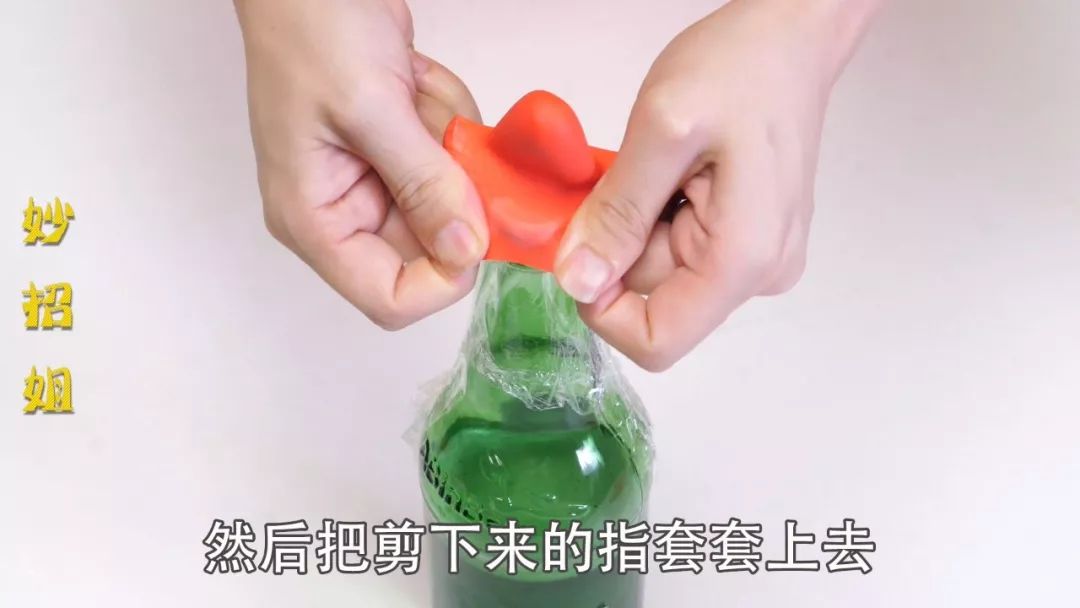 橡胶手套坏了别扔还有这些妙用,橡胶手套破了可以用火补吗