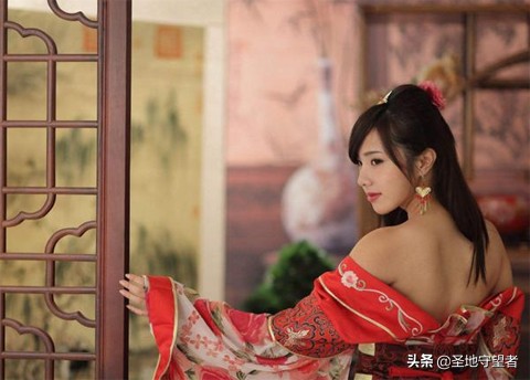 唐代长安的*灯区红**花街柳巷,常有哪些人光顾,*女妓**每天能收入多少