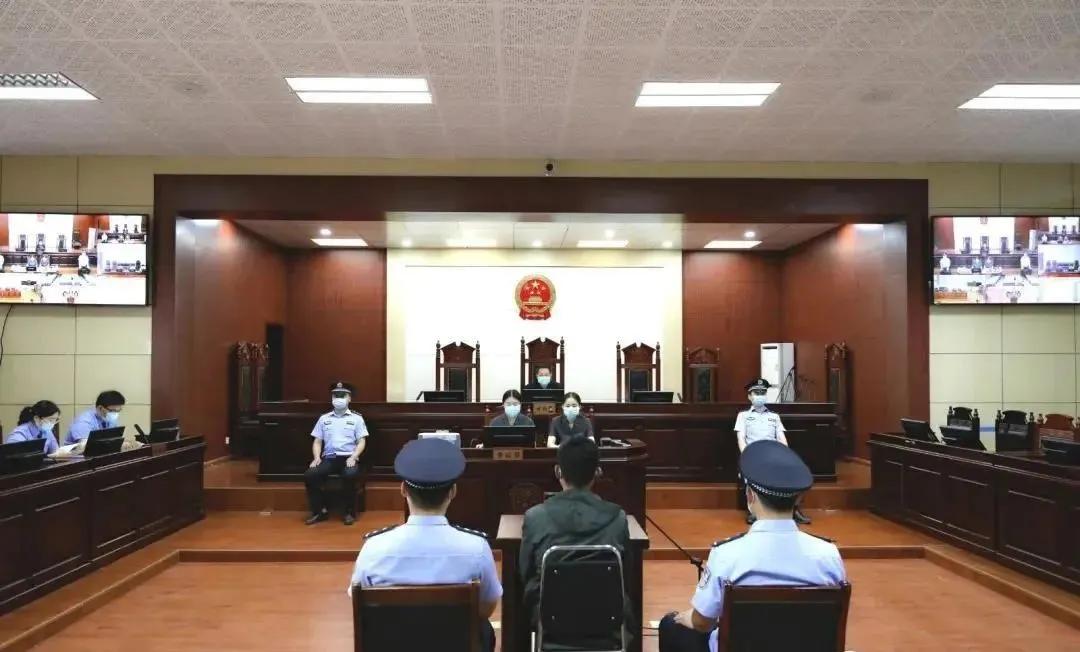 把车烧了判多少年,用汽油烧毁别人车辆判几年