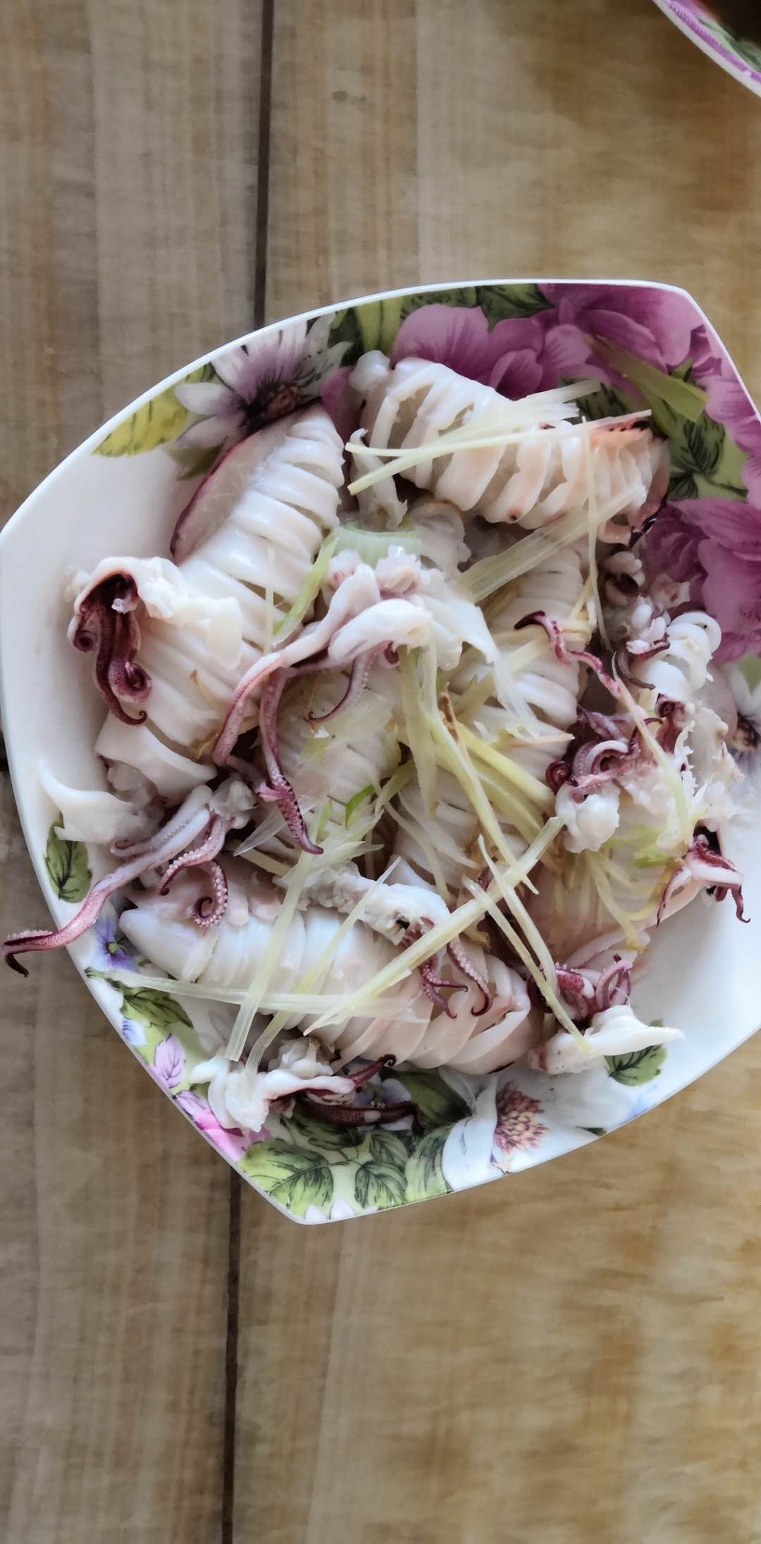 墨鱼鱿鱼笔管鱼哪个好吃,冷冻笔管鱼与鲜笔管鱼区别