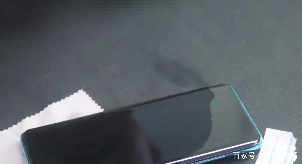 小米10曲面屏贴什么膜好,小米10手机膜蓝光高清磨砂哪个好