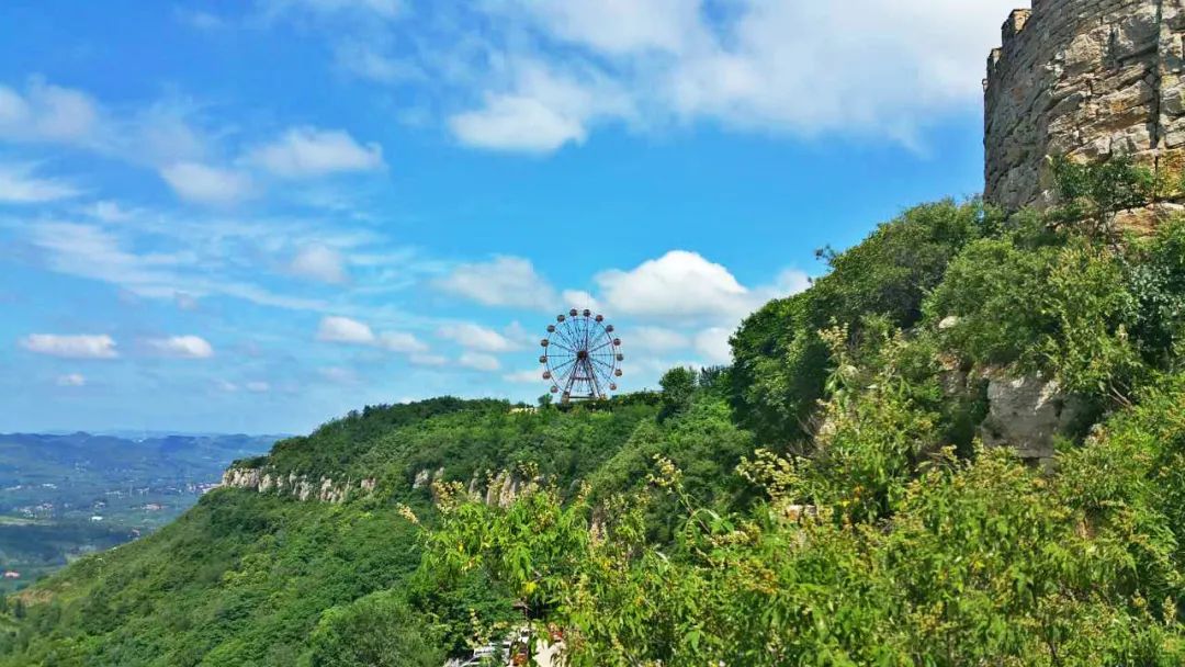 “神兽”归笼，九月临沂天上王城许你一个醉美秋天！