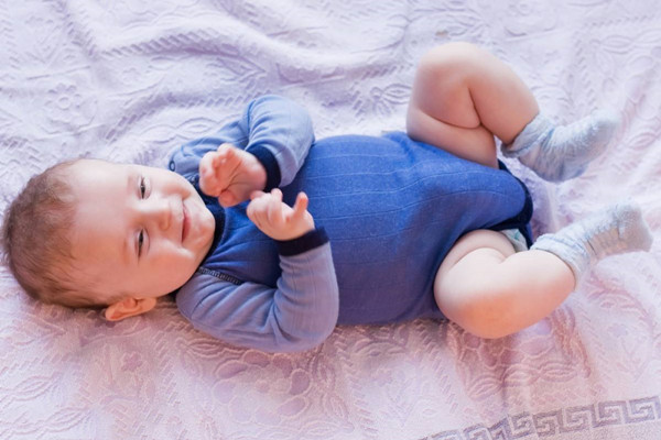 先天性隐睾就是没有蛋蛋吗,左边先天性隐睾的表现