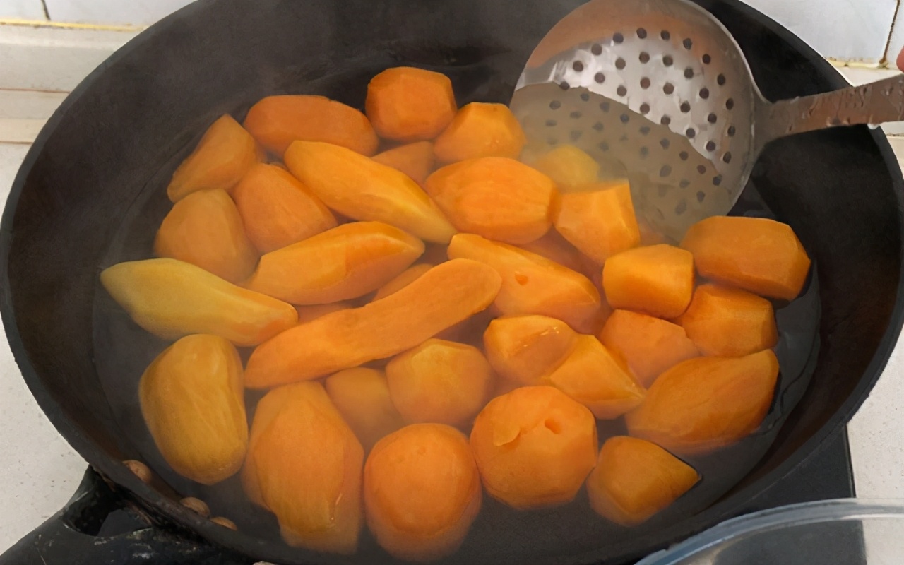 红薯馒头怎么做才松软又好吃,红薯的神仙吃法红薯馒头