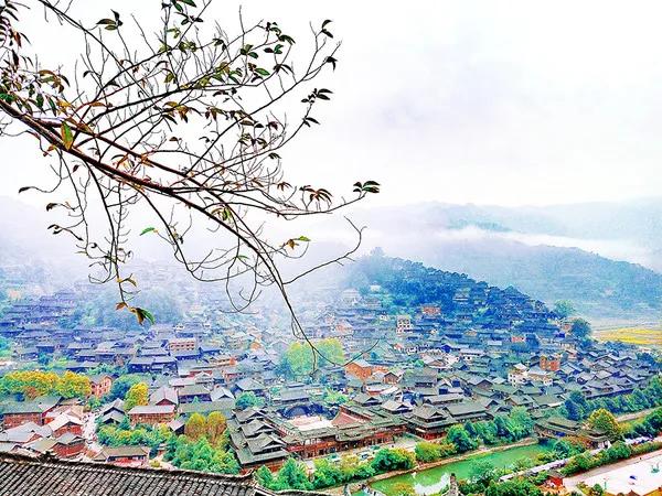 黄果树荔波小七孔苗寨镇远两日游,千户苗寨梵净山黄果树三日游