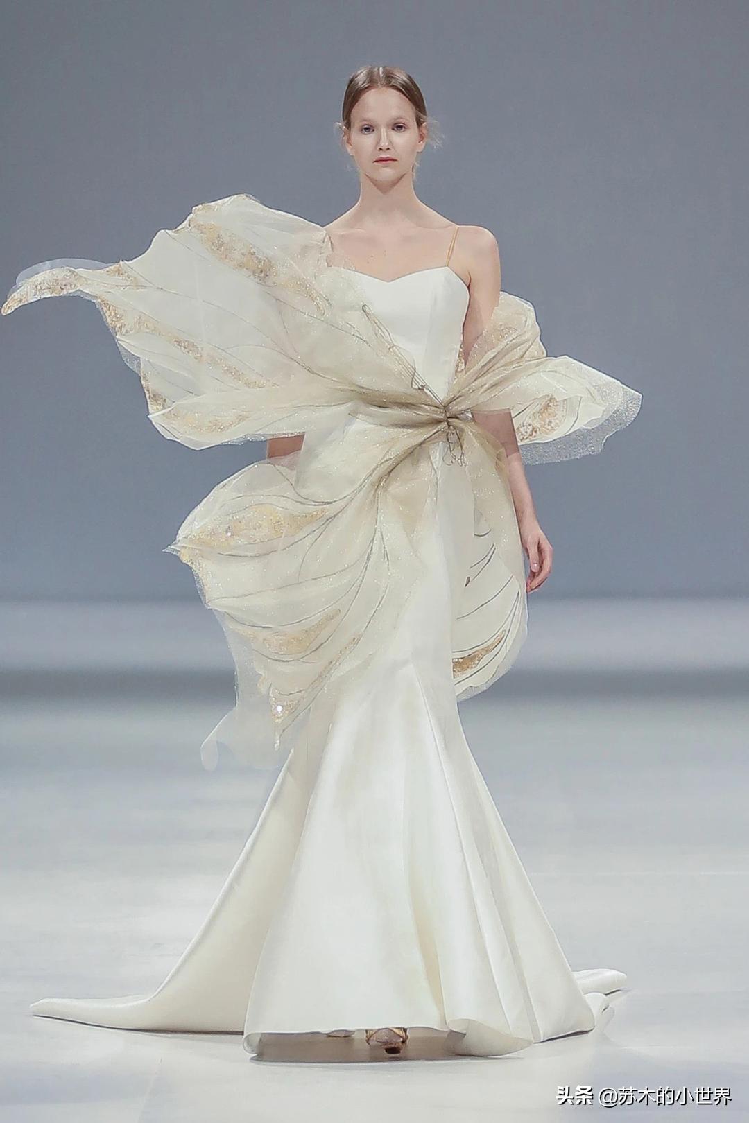 我想把“月亮、星辰、山川和竹林都穿在身上”