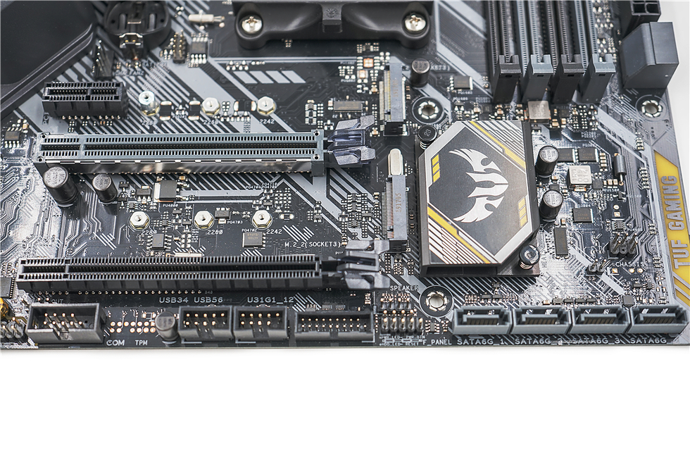 科技以灯为本,3600X+B450+BMR-24水冷+大水牛铁血战士机箱装机秀