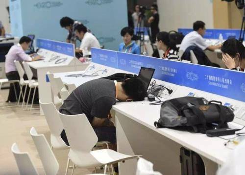 何谓奶头乐,啥叫奶头乐现象