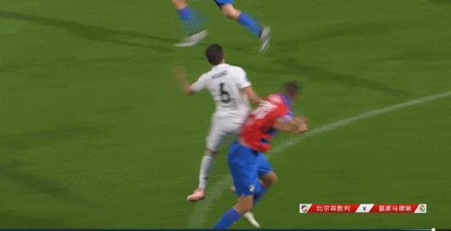 欧冠:哈维尔鼻血不止,因拉莫斯这一动作!