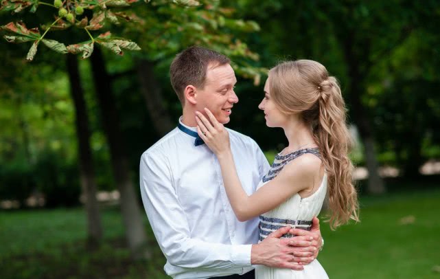 爱而不得又忘不掉怎么办,爱而不得想忘又忘不了的人