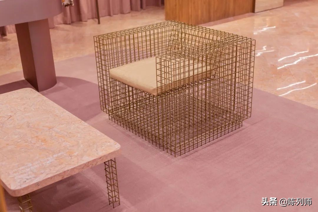 offwhite风格,白色品牌陈列搭配