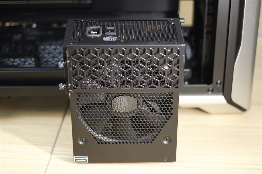 索泰rtx2080ti-xgamingoc拆解,索泰2080ti装机