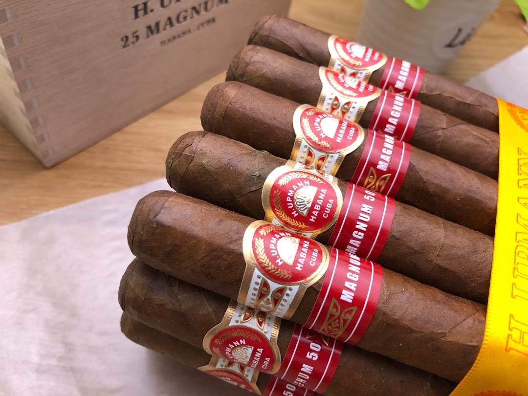 尾牙同事聚餐,同事年终尾牙小聚会