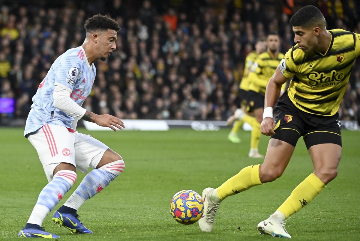 梅西难掩颓势c罗尽显球王风范,梅西难掩颓势c罗尽显球王本色