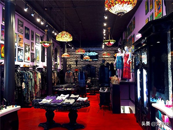 营造魅惑和妖娆的时尚女王，第一位世界顶尖华裔设计师安娜苏