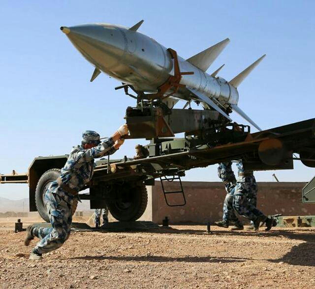 红旗2侦察机服役,红旗2导弹模型