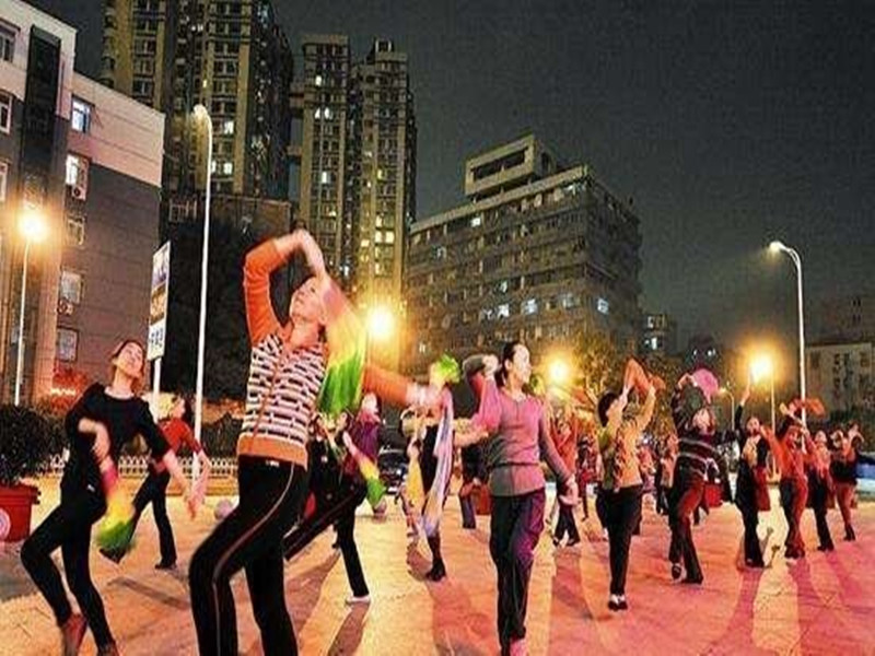 为什么拼了命都要上985211,为什么那么多人要为了买房子奋斗