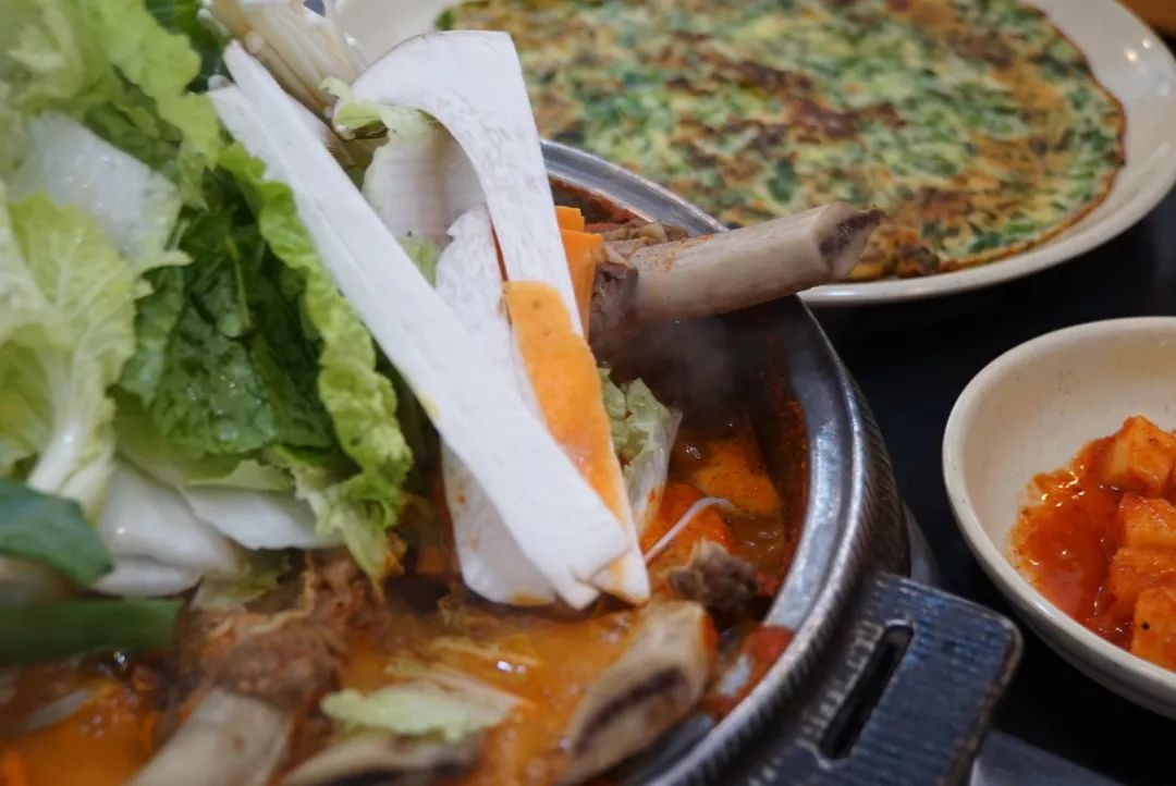 去济州岛吃海鲜贵吗,去韩国吃炸鸡多少钱