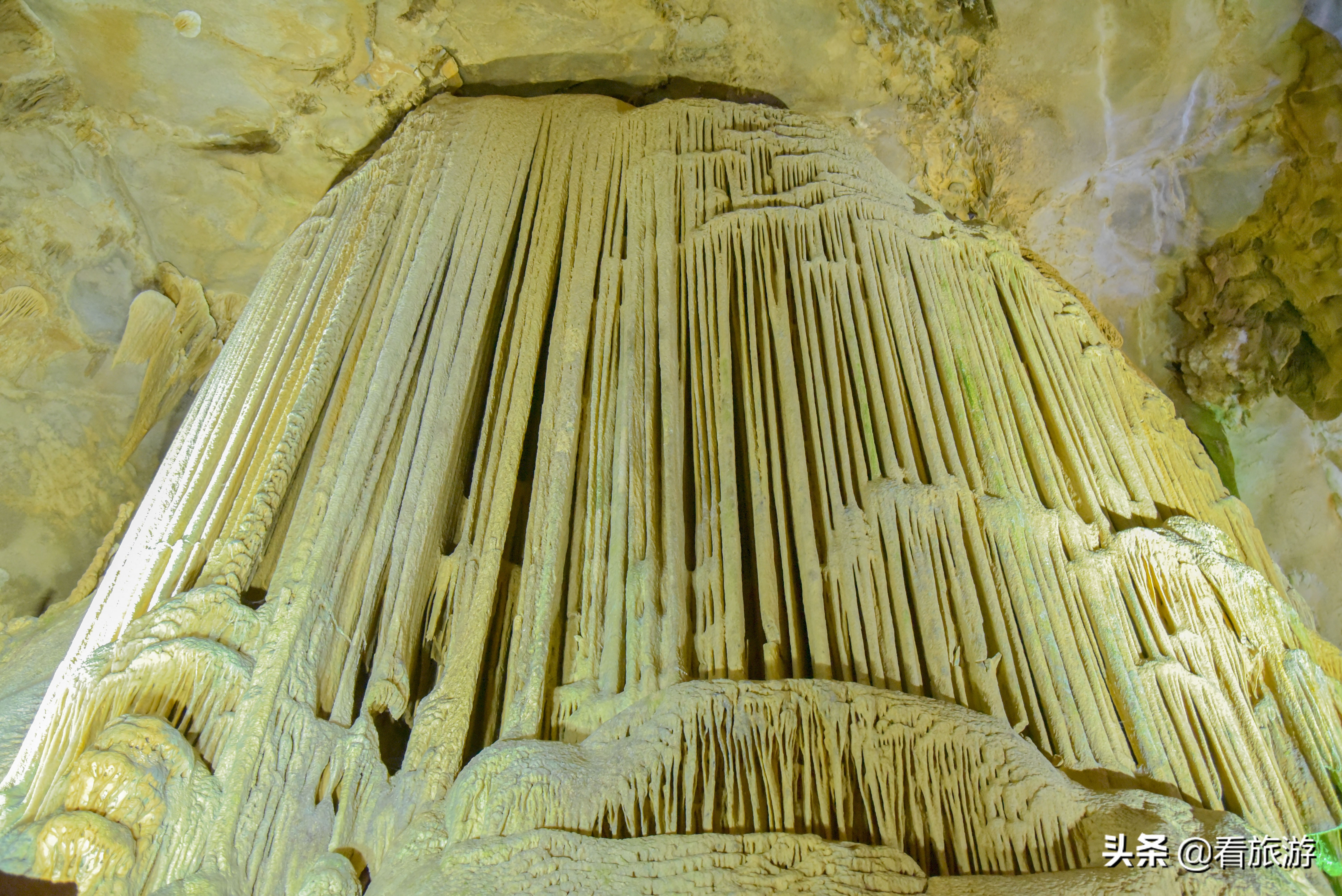 海洋深处水晶宫,水晶宫造型图