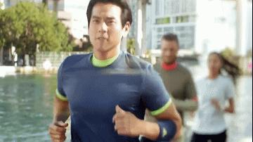 这个夏天一定要买一双鞋子,贝克汉姆清风跑鞋蓝色早期