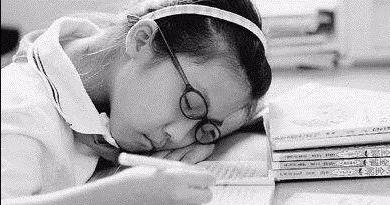 初一作业老是做到凌晨怎么办,孩子写作业到凌晨5点